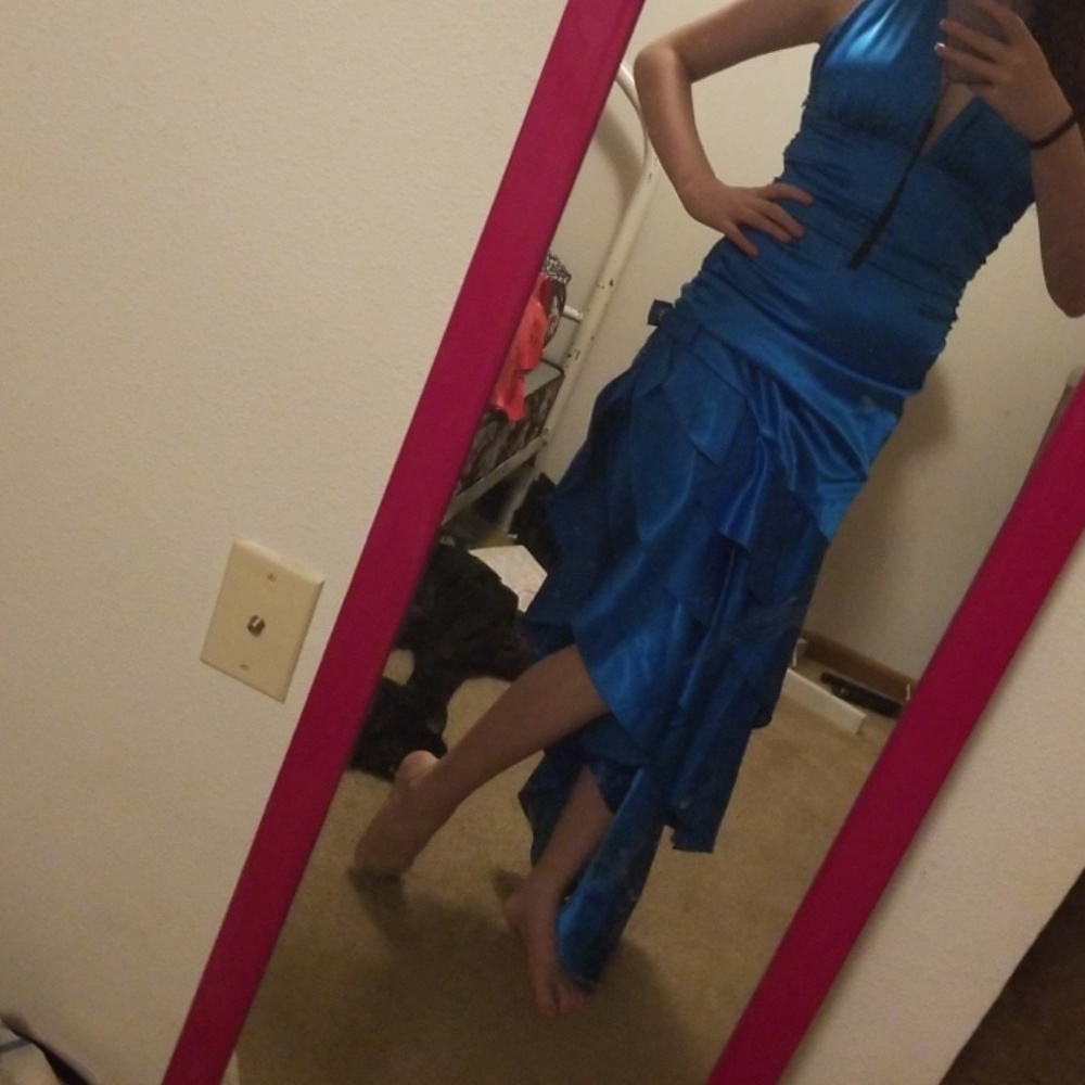 Blue dress - Picture 6 of 7